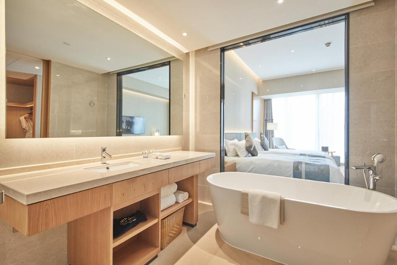 Yuyao Bright Hotel Bagian luar foto